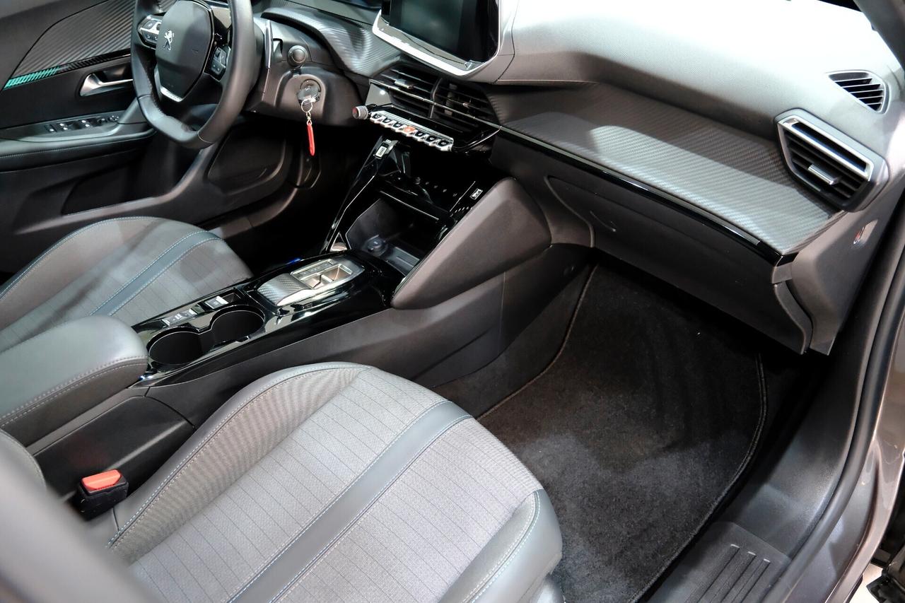 *PEUGEOT 2008 1200T 130cv EAT8 ALLURE* - Automatica