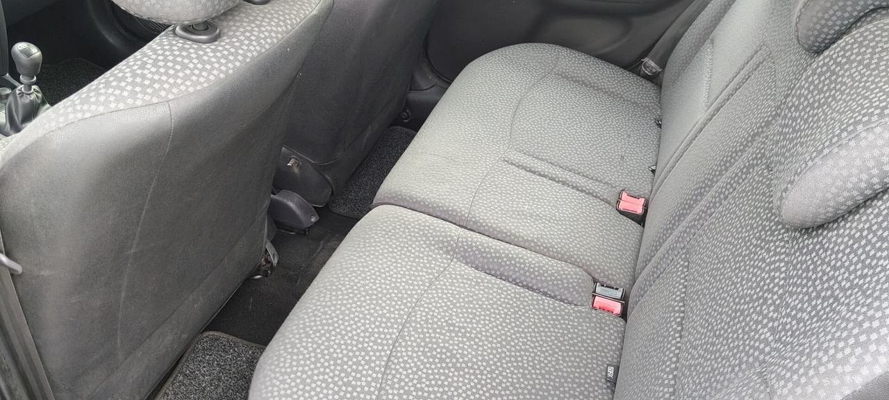 Renault Clio Storia 1.2 5 porte GPL Confort