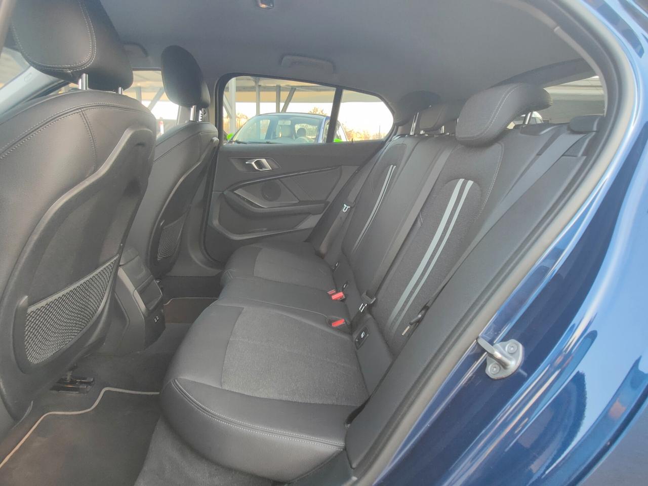 Bmw 116 116d 5p. Sport automatico neopatentati