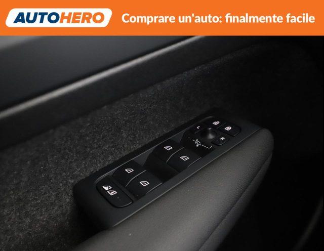 VOLVO XC40 B3 automatico Essential