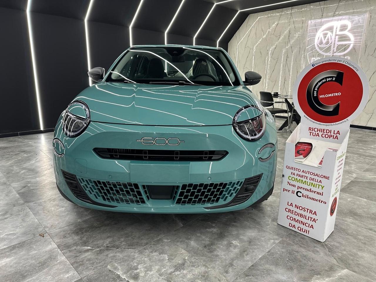 Fiat 600 Hybrid 100 CV DCT MHEV KM 0