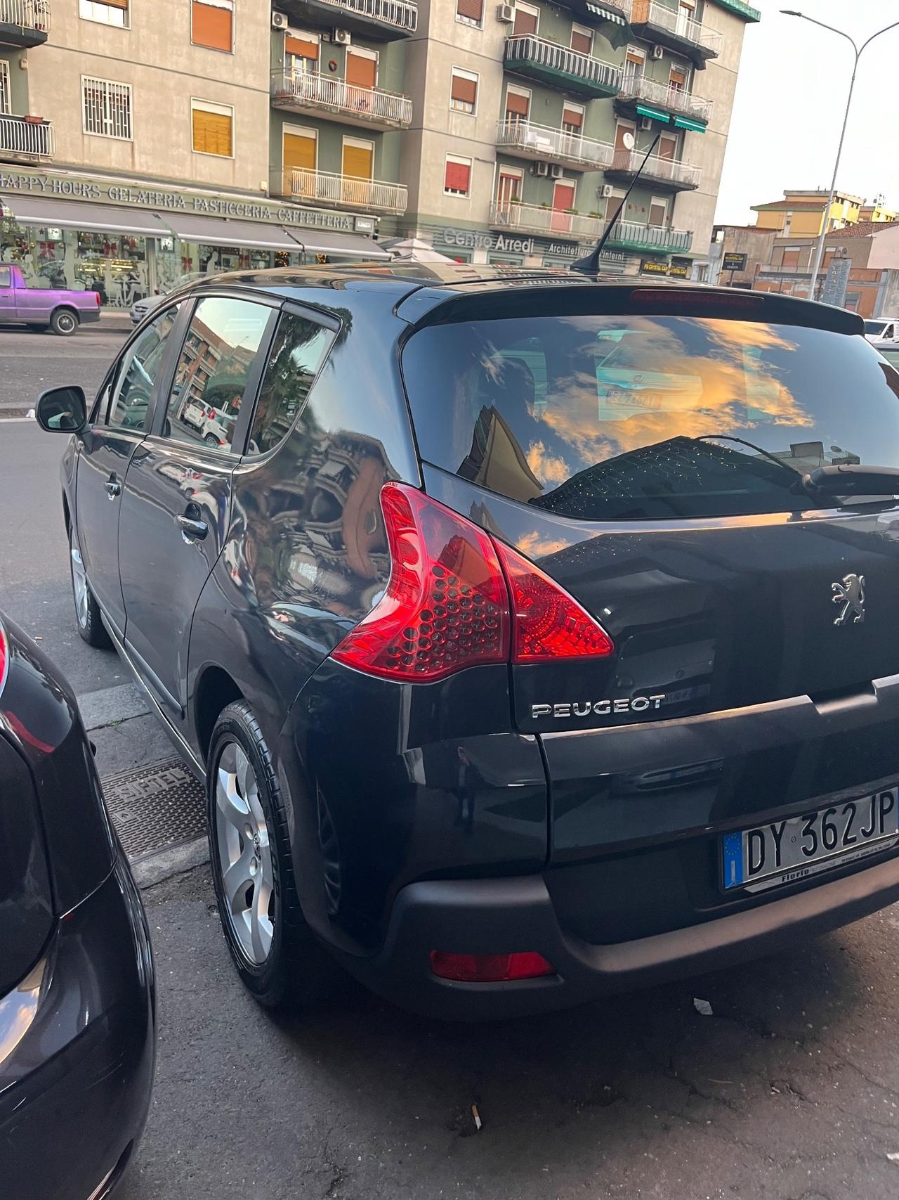 Peugeot 3008 1.6 HDi 110CV cambio robotizzato Outdoor