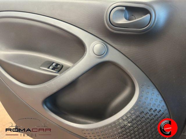SMART ForFour 70 1.0 twinamic Youngster!