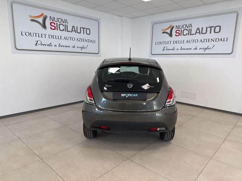 Lancia Ypsilon III 2015 1.0 firefly hybrid Silver s&s 70cv