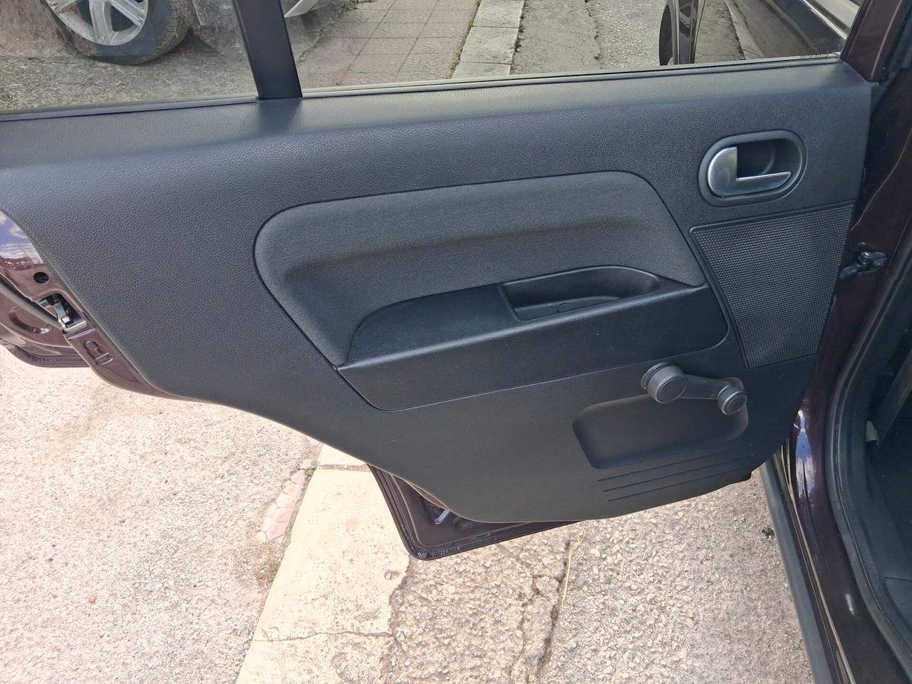 FORD FUSION TITANIUM 1.4 TDCI 70CV