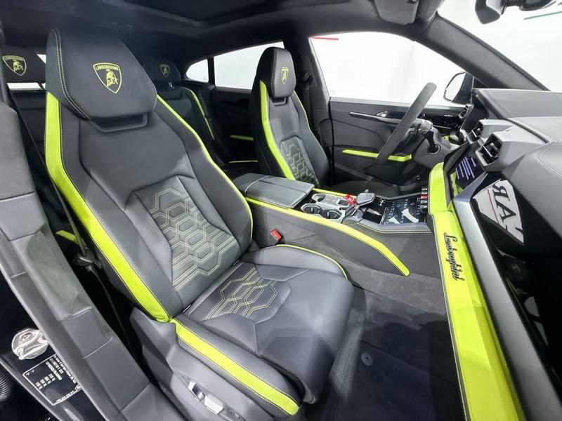 Lamborghini Urus 4.0 SE