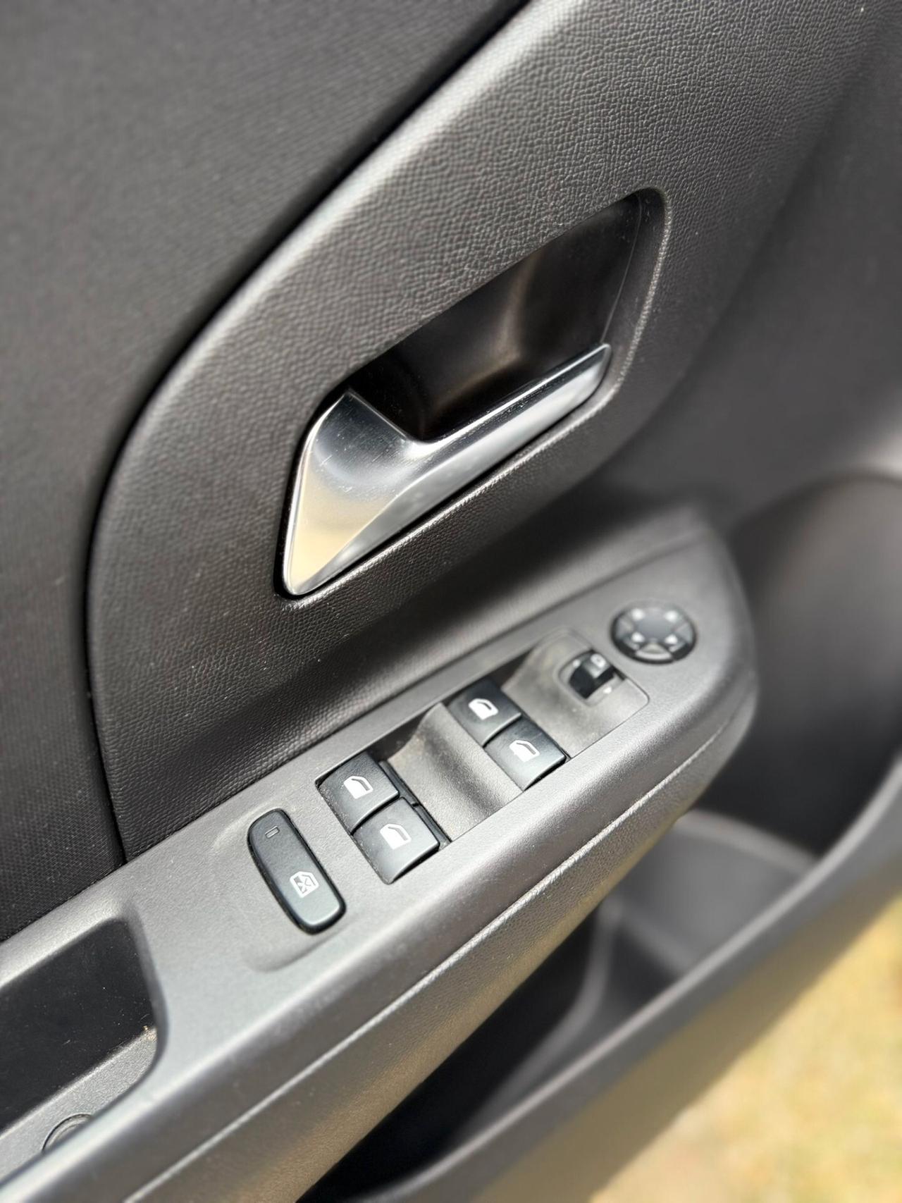 Opel Corsa 1.2 Blitz Edition