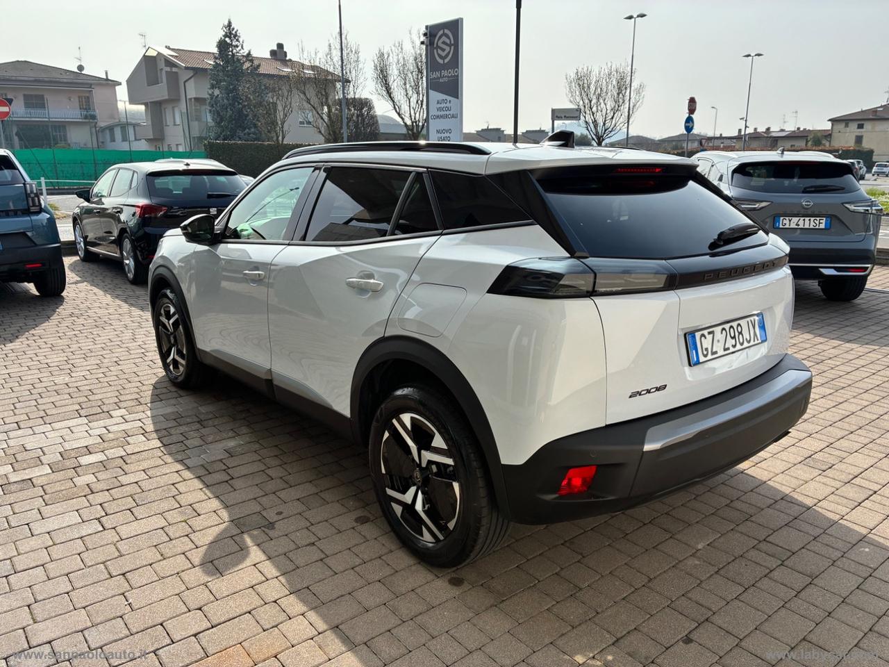 PEUGEOT 2008 PureTech 100 S&S Allure