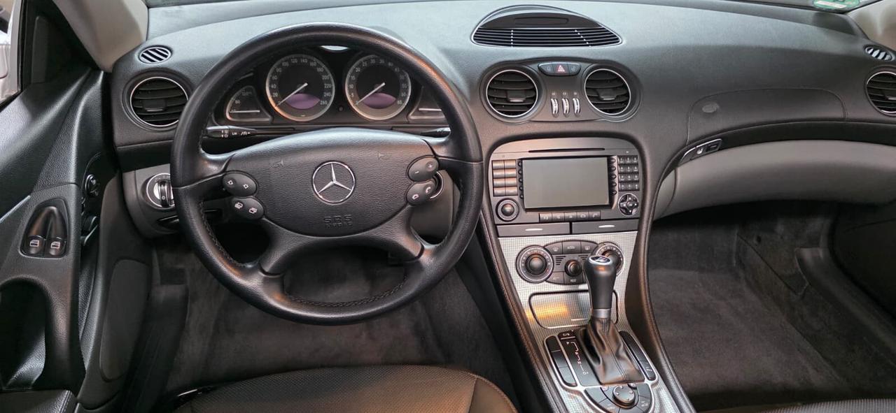 Mercedes-Benz SL350 Roadster