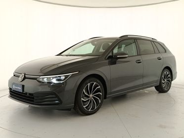 VOLKSWAGEN Golf 8ª serie - Golf Variant 1.0 eTSI EVO DSG Life