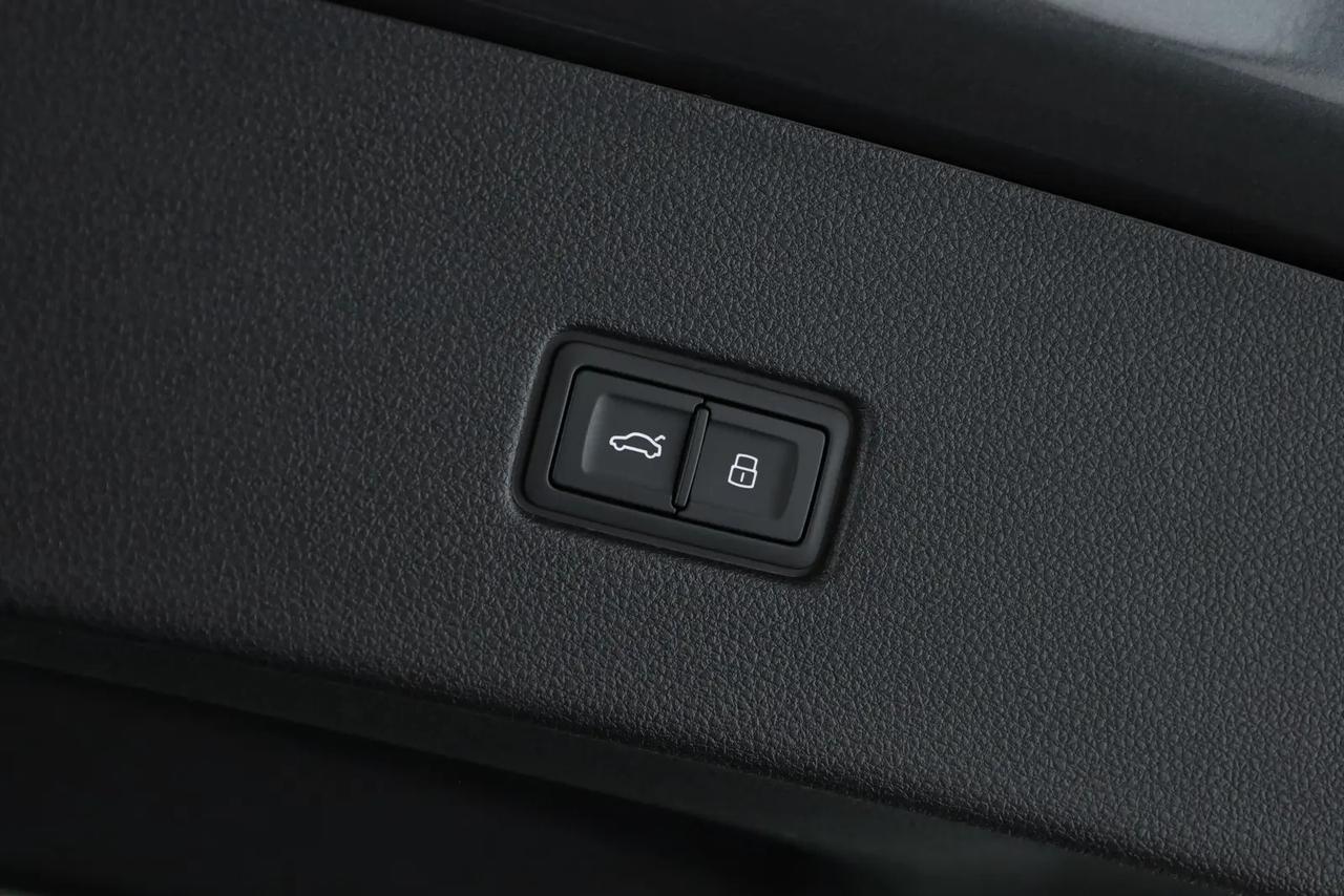 Audi Q8 3.0 tdi mhev S line edition quattro 286cv tiptronic