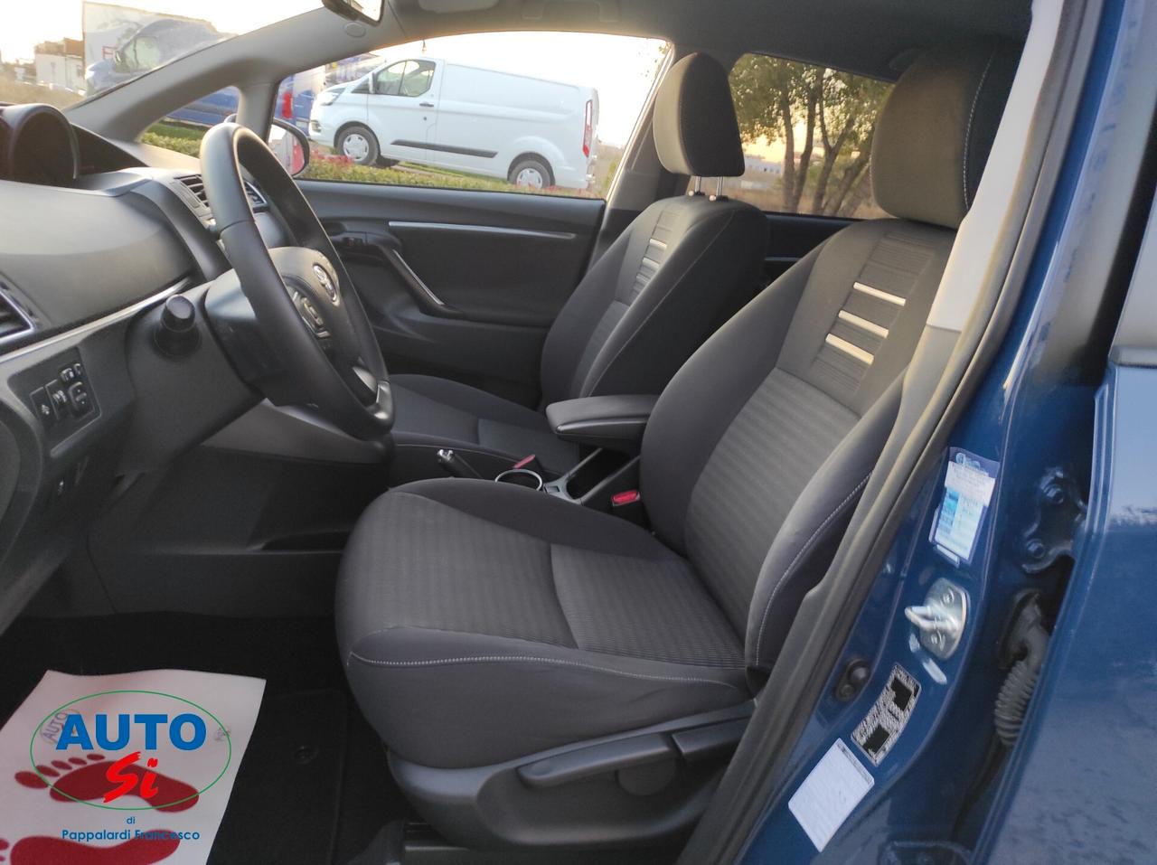 Toyota Verso 1.6 D-4D - 110cv 5 POSTI AUTOCARRO