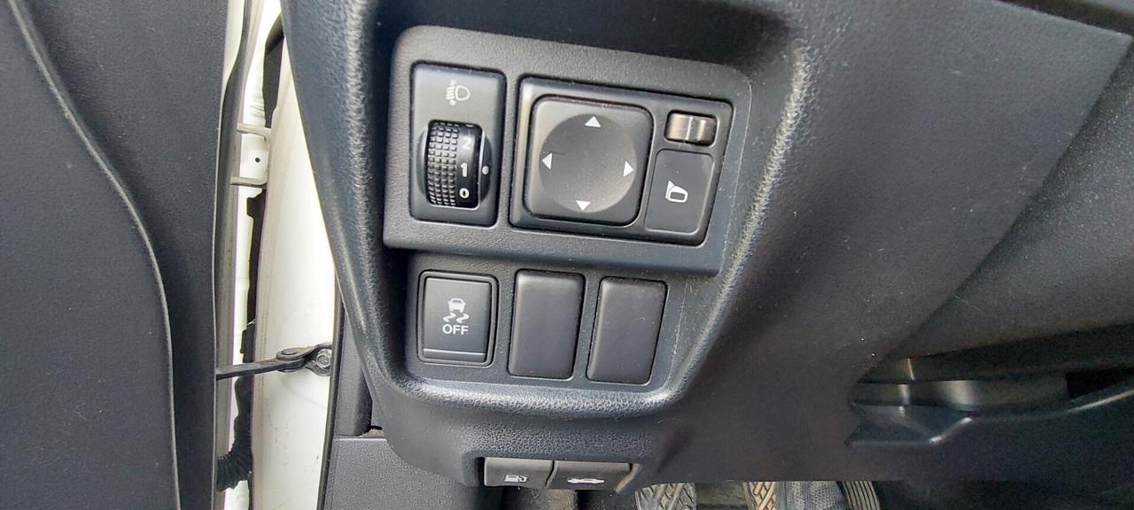 JUKE 1,5 DIESEL 110 CV MINISTRY OF SOUND NAVIGATORE TELEFONO LEGA RETOCAMERA IMPECCABILE