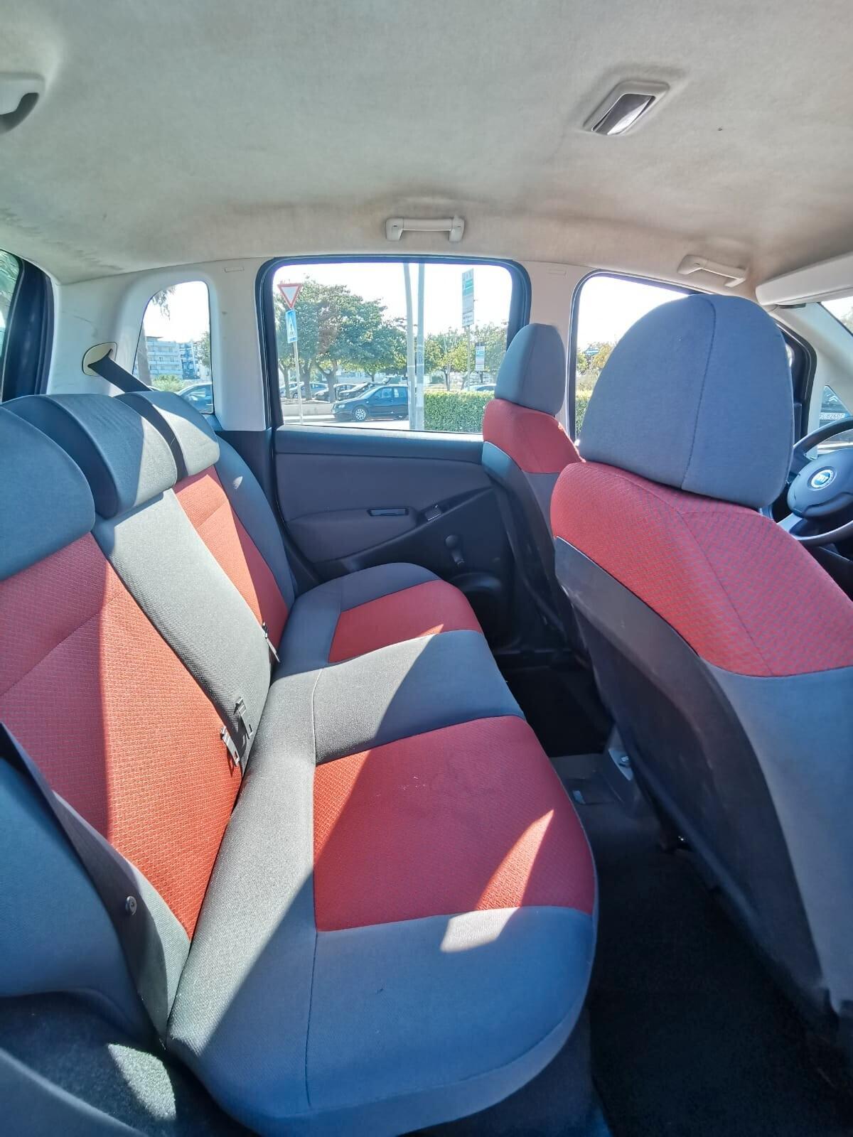 Fiat Idea 1.3 Multijet 16V Active autom.
