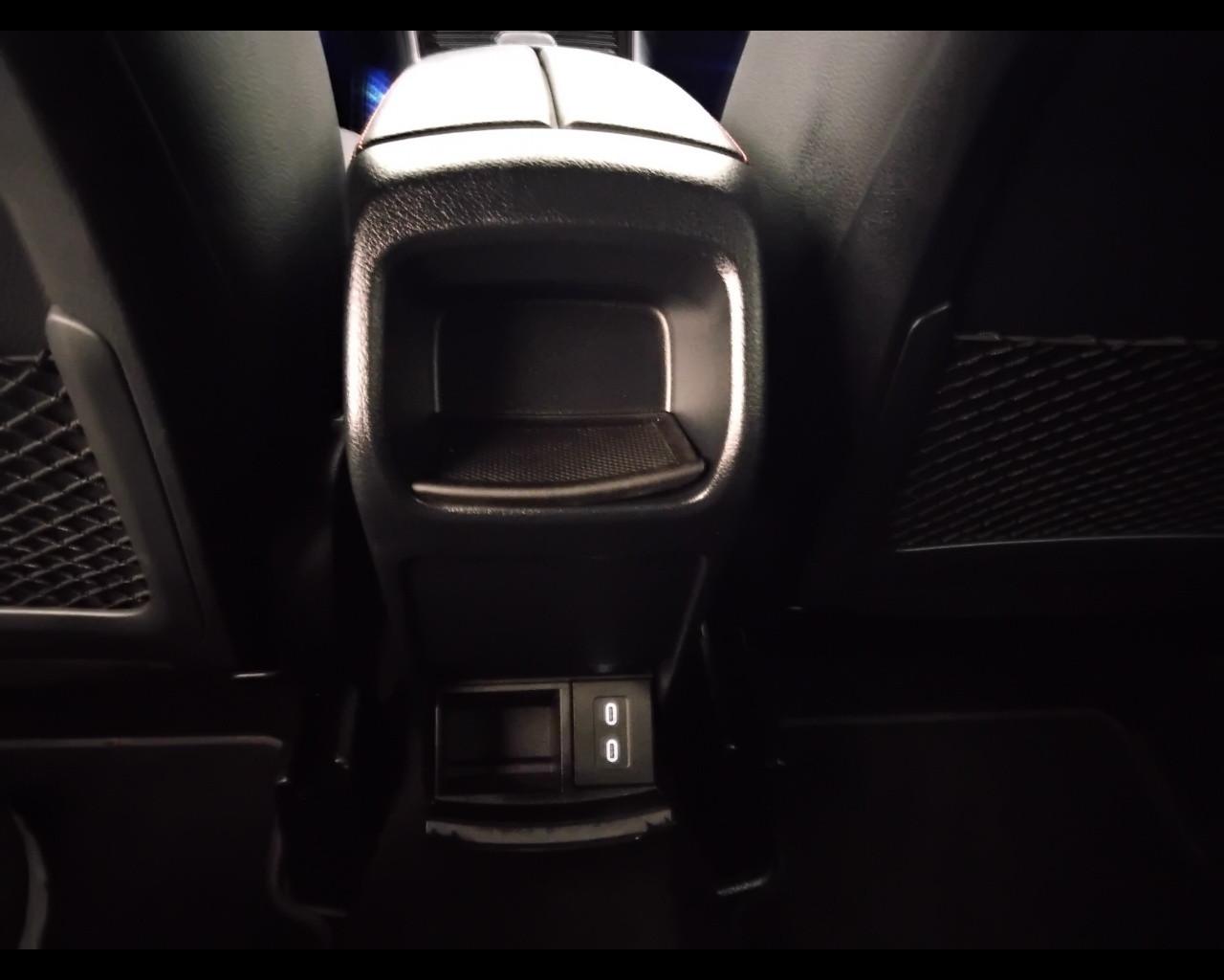 Mercedes-Benz GLA-H247 2023 - GLA 200 d AMG Line Advanced Plus auto