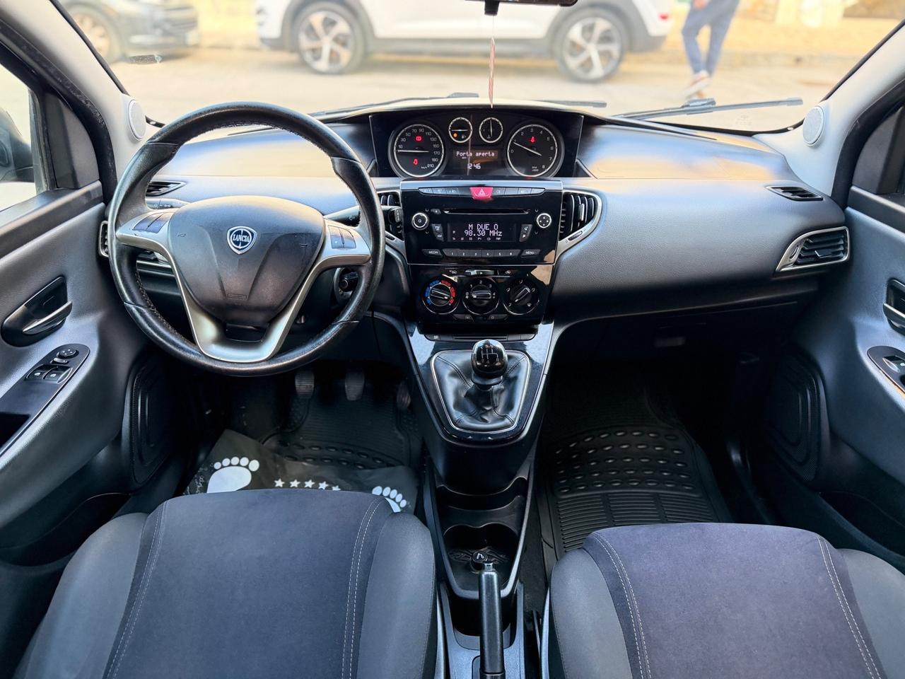 Lancia Ypsilon 1.2 69CV Elefantino