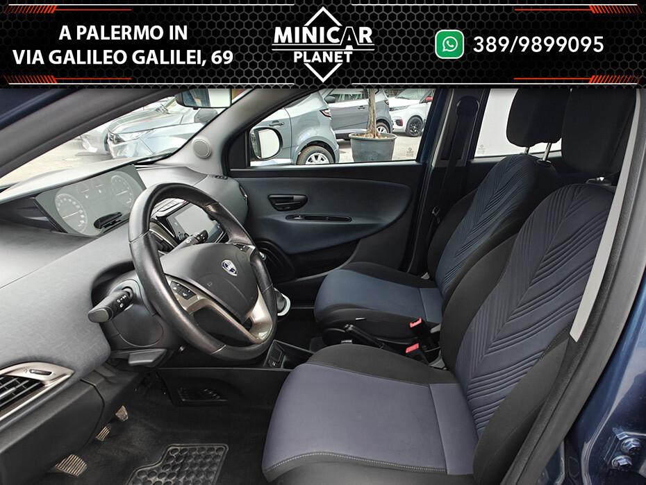 Lancia Ypsilon 1.0 FireFly 5 porte S&S Hybrid Gold Plus