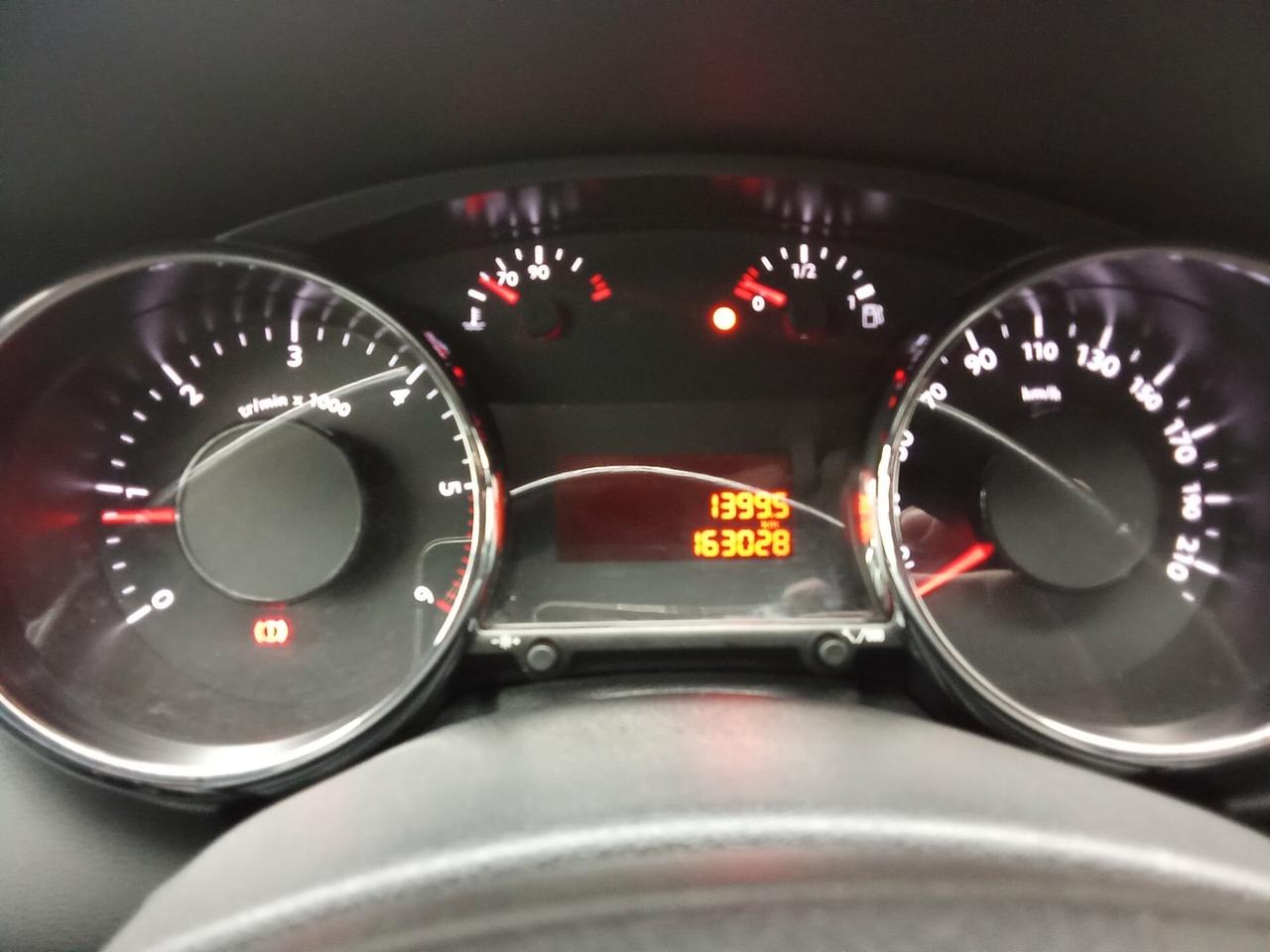 Peugeot 3008 2.0 HDi 150CV Business