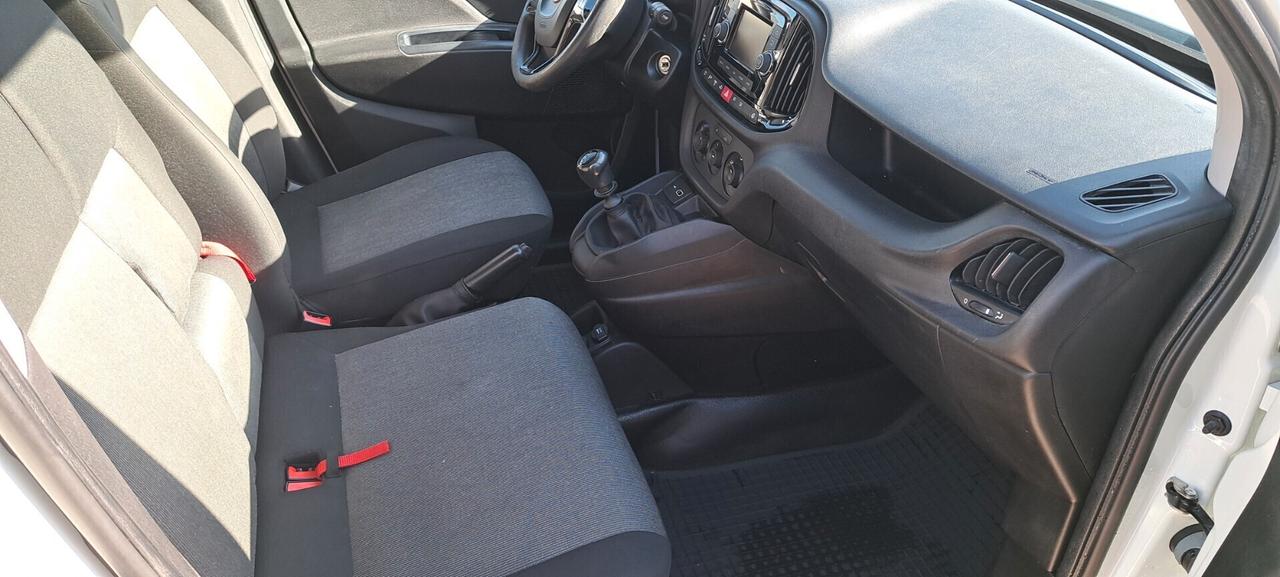 Fiat Doblo Doblò 1.6 MJT 105CV PL-TN Cargo Maxi Lamierato SX 3 posti