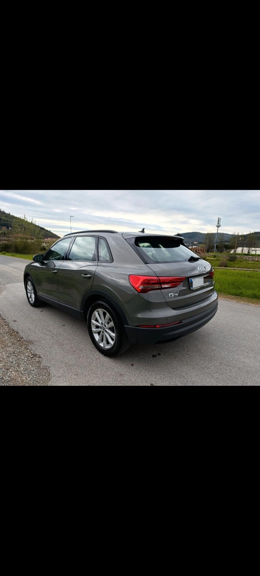 Audi Q3 35 TFSI Business Advanced