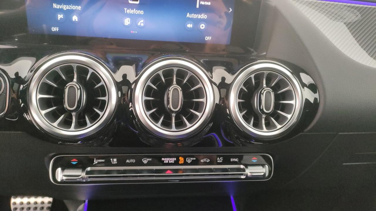 Mercedes-Benz GLA 200 d automatic