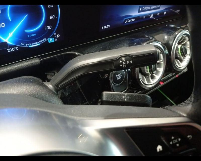 Mercedes-Benz EQA 300 Progressive Advanced 4matic