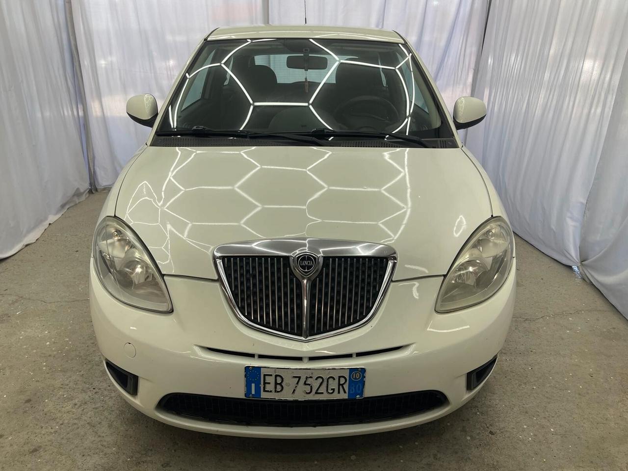 Lancia Ypsilon 1.4 Oro Ecochic GPL finanziabile senza busta paga