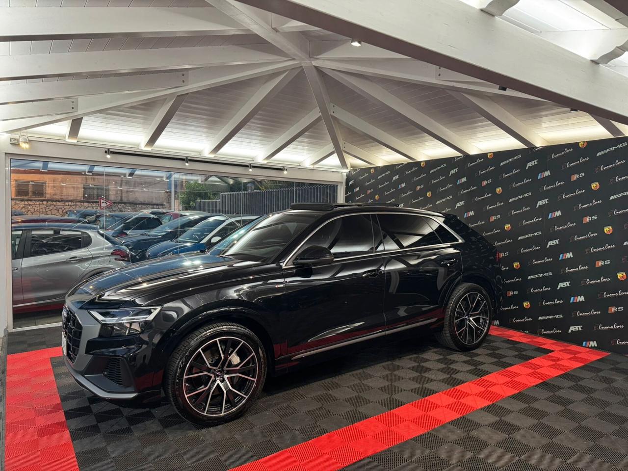 Audi Q8 50 TDI 286 CV quattro Sline