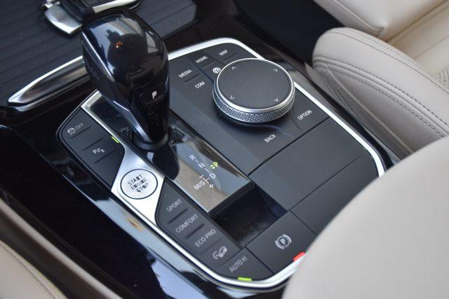 BMW X3 xDrive20d 48V *PELLE, LED*