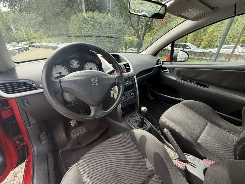 Peugeot 207 1.6 VTi 120CV CC Féline