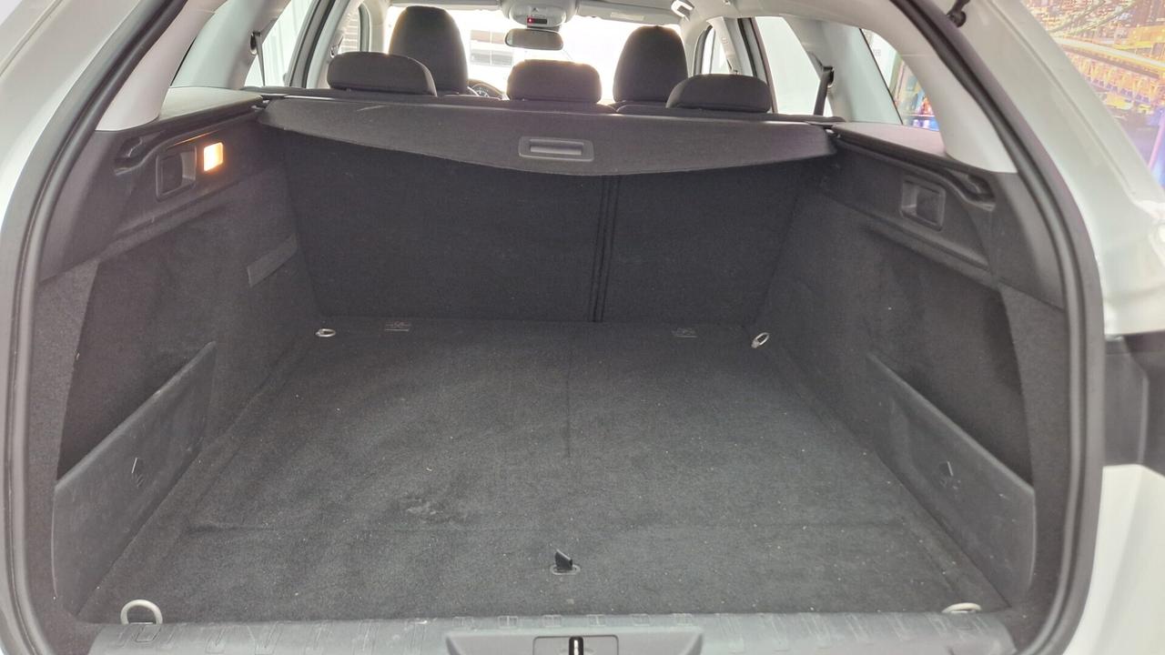 Peugeot 308 BlueHDi 120 S&S SW Business