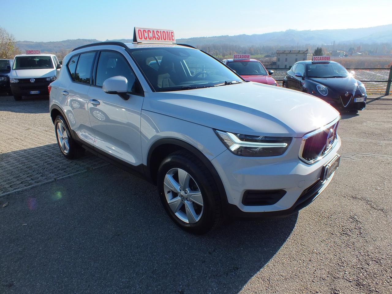 VOLVO XC40 T2 CORE 32.000 KM!