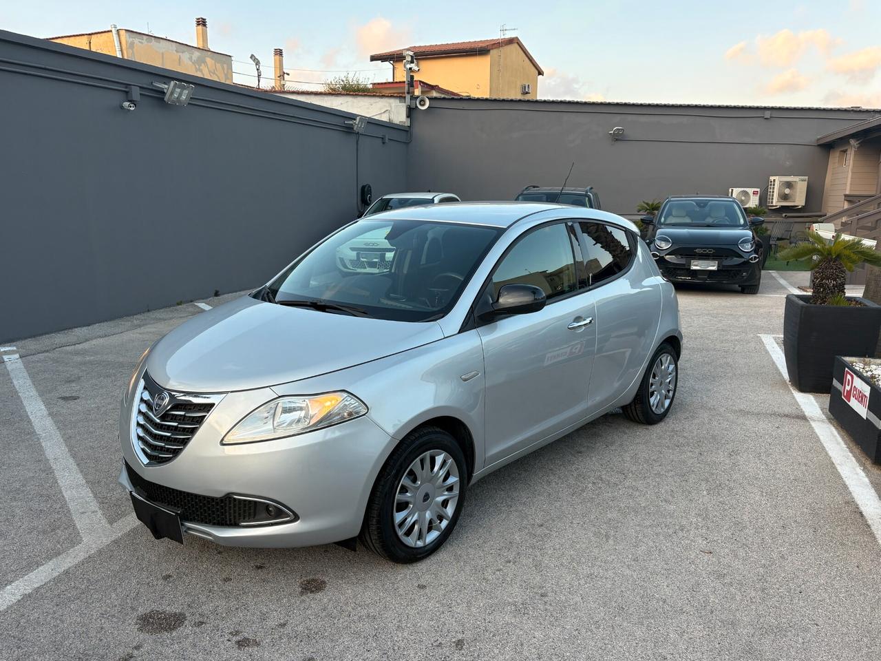 Lancia Ypsilon 1.2 69 CV 5 porte GPL Silver