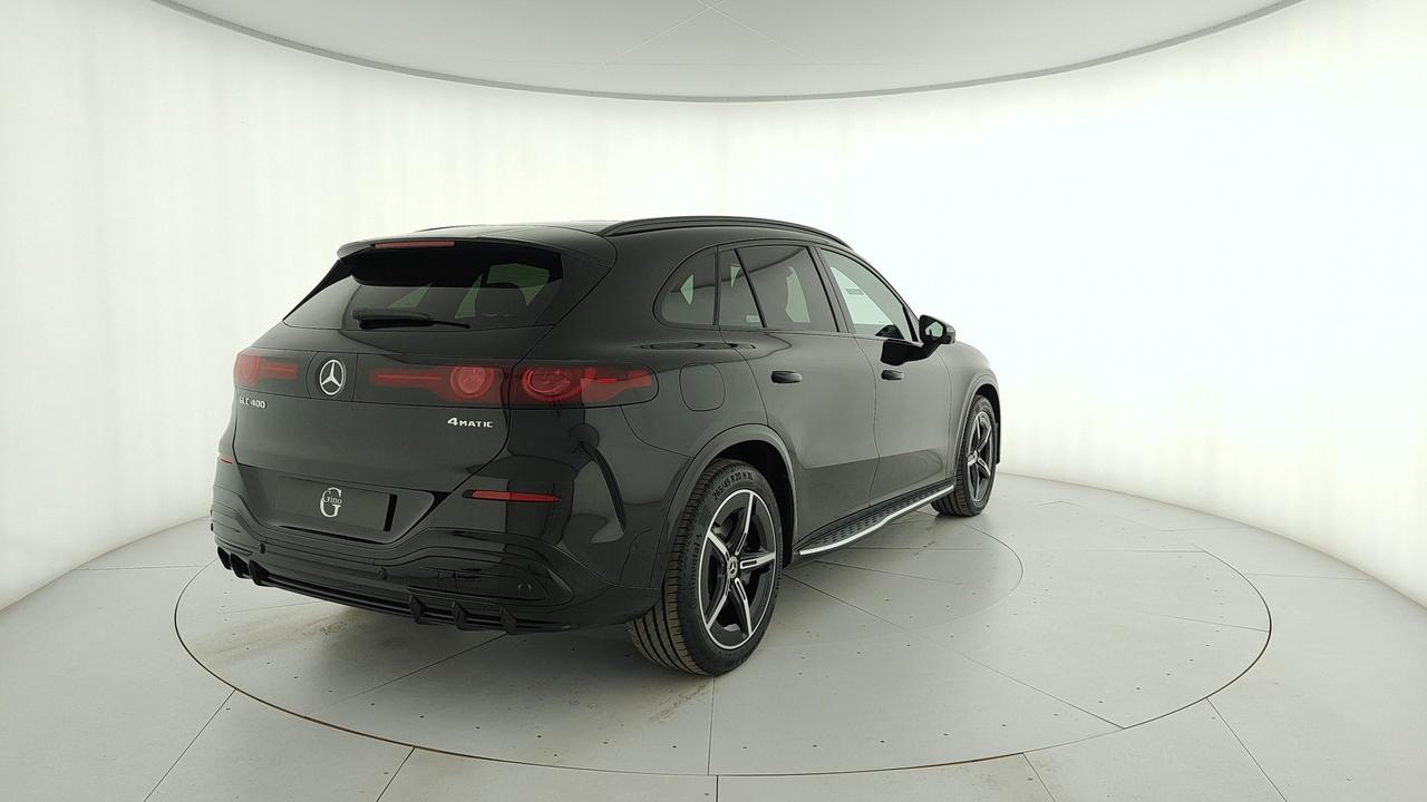 Mercedes-Benz GLC 400 4MATIC con tecnologia EQ