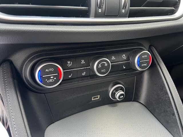 Alfa Romeo Stelvio 2.2 Turbodiesel 210 CV AT8 Q4 Veloce