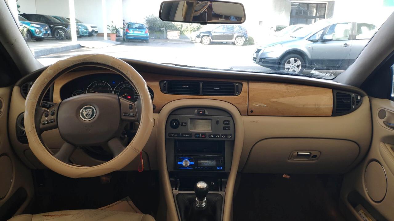 Jaguar X-Type 2.0 Diesel 130 CV