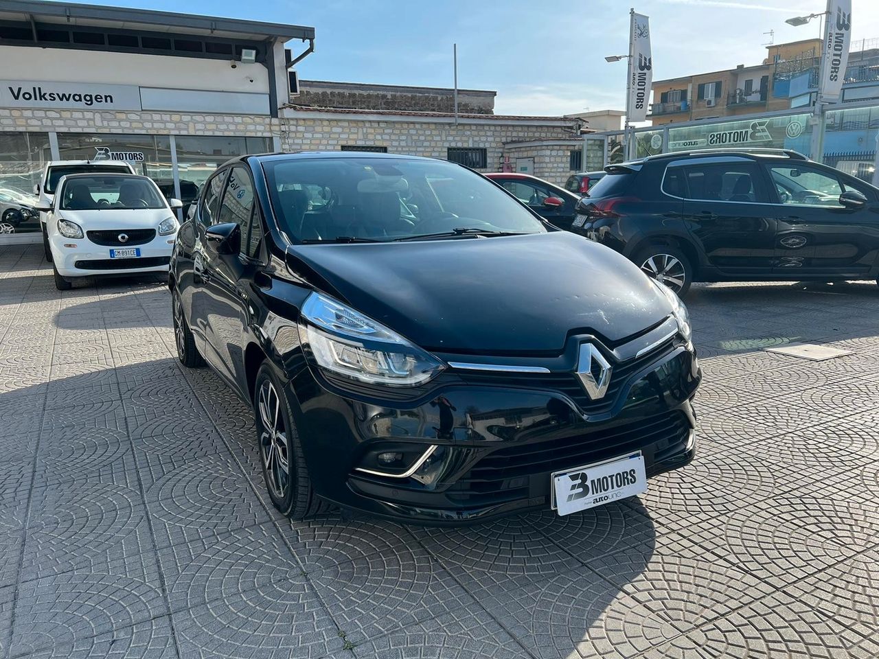 Renault Clio dCi 8V 90 CV EDC 5 porte Moschino Life