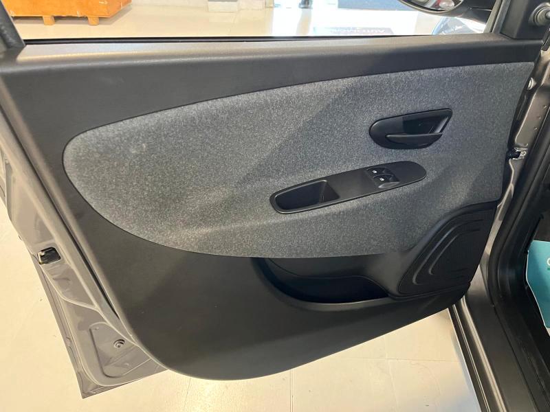 Lancia Ypsilon 1.2 GOLD KM 32000