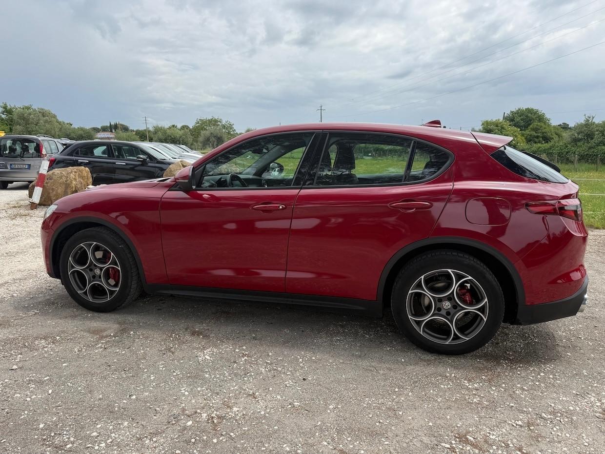 Alfa Romeo Stelvio 2.2 Turbodiesel 160 CV AT8 RWD Rosso Edizione