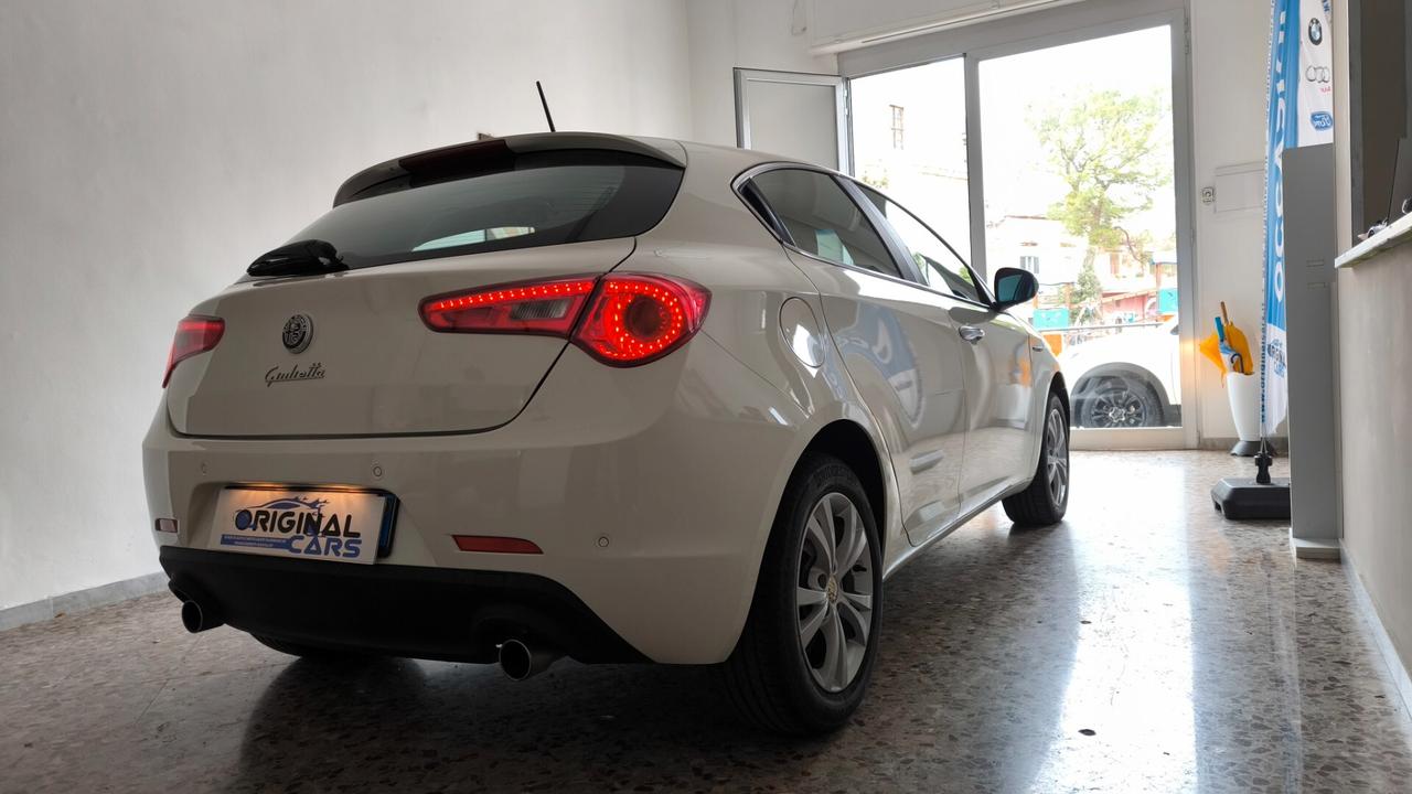 Alfa Romeo Giulietta 2.0 JTDm-2 140 CV Distinctive