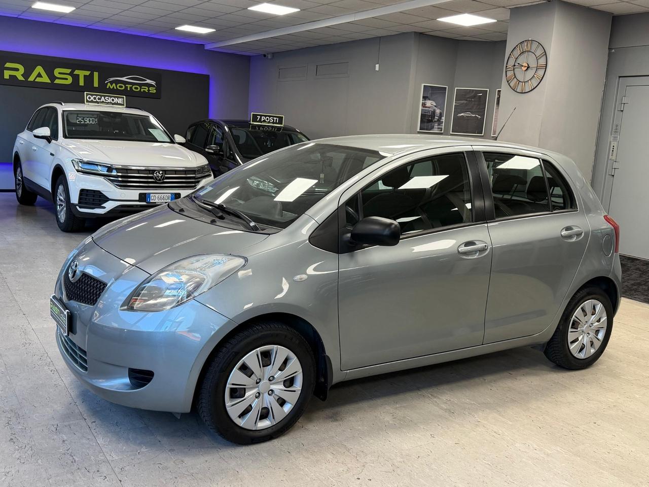 Toyota Yaris 1.0 5 porte Sol