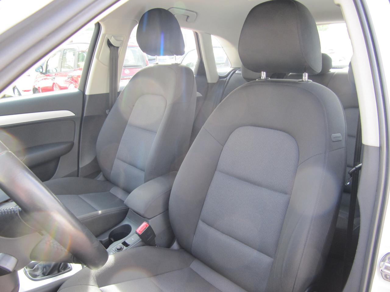 Audi Q3 2.0 TDI 120 CV Business