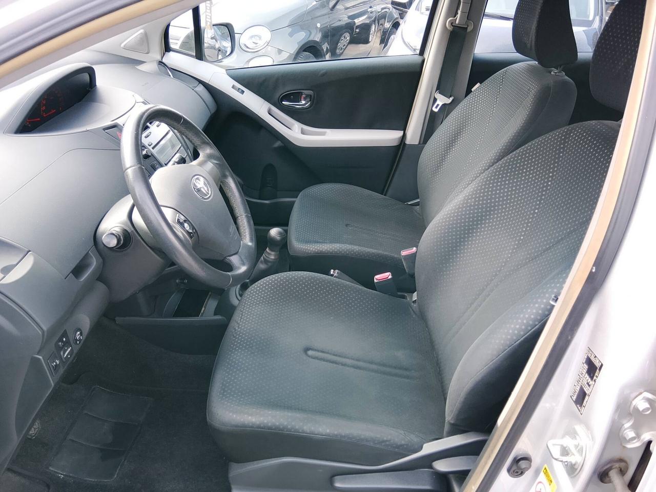 Toyota Yaris 1.0 GPL CASA MADRE