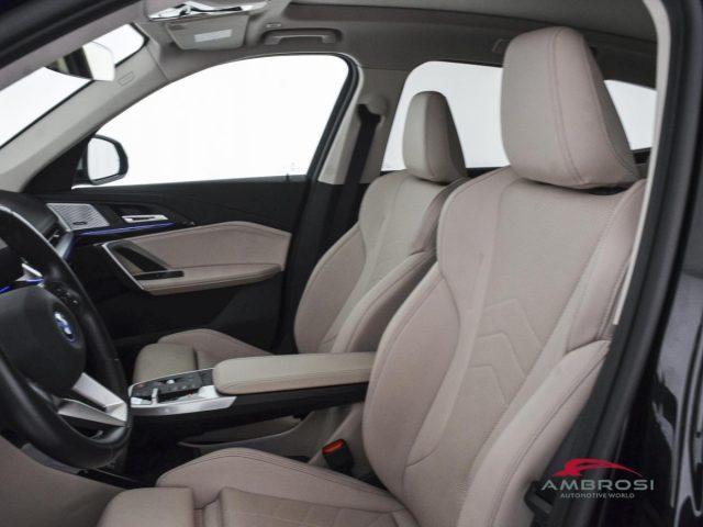 BMW iX1 xDrive30 xLine Comfort Travel package