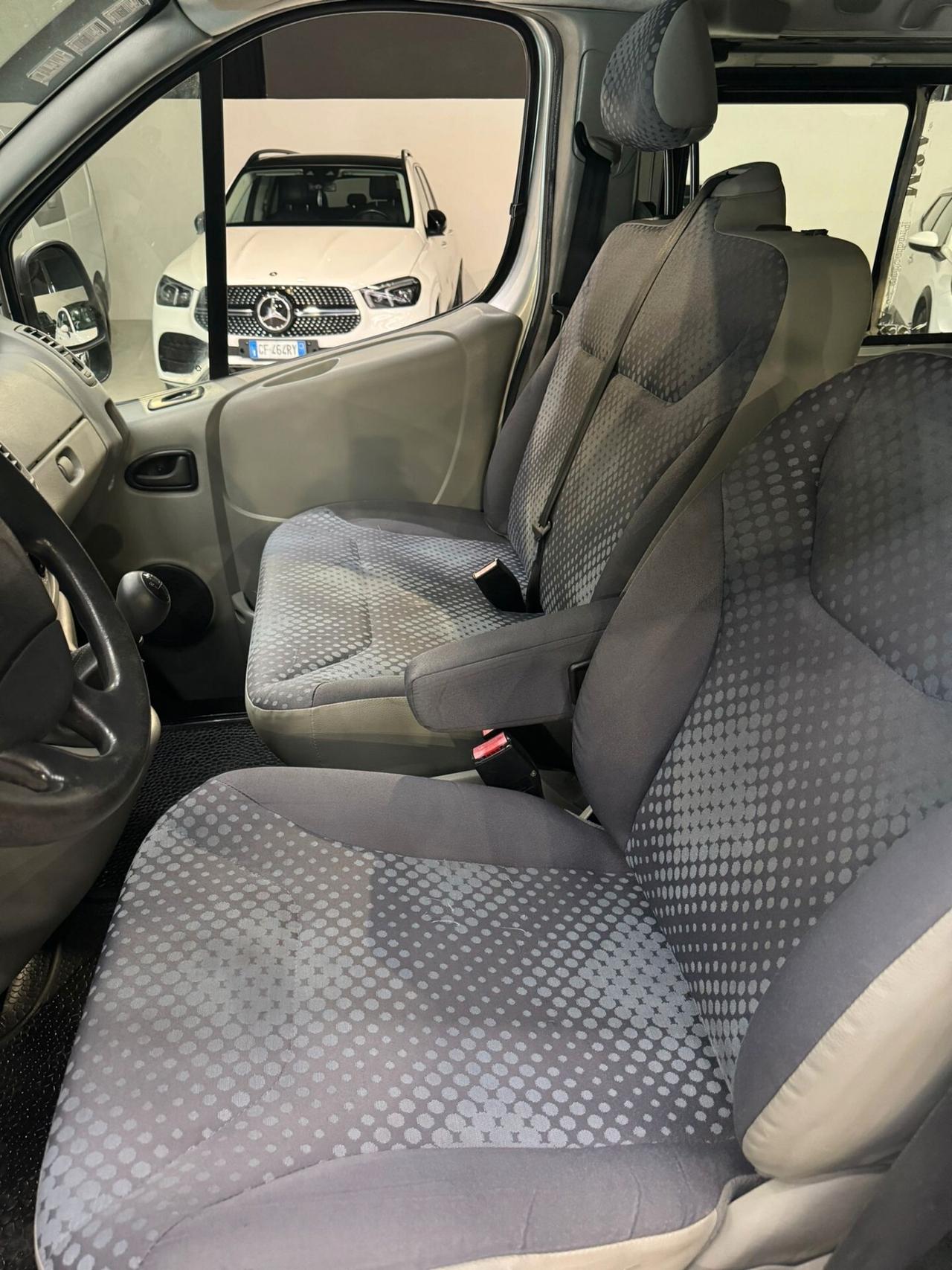 Renault Trafic 9 POSTI