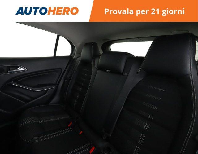MERCEDES-BENZ GLA 200 d Automatic Sport