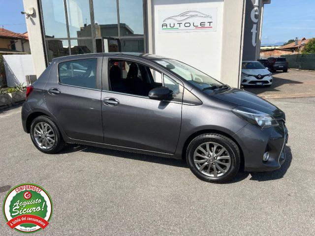 TOYOTA Yaris 1.3 5 porte Lounge - PER NEOPATENTATO -