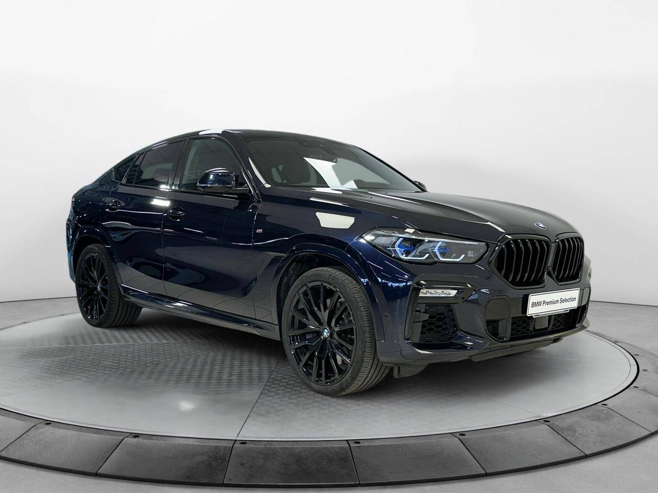 BMW X6 M50i