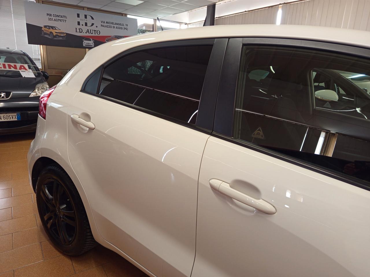 Kia Rio 1.1 CRDi 5p.S&S High Tech ok neopatentati