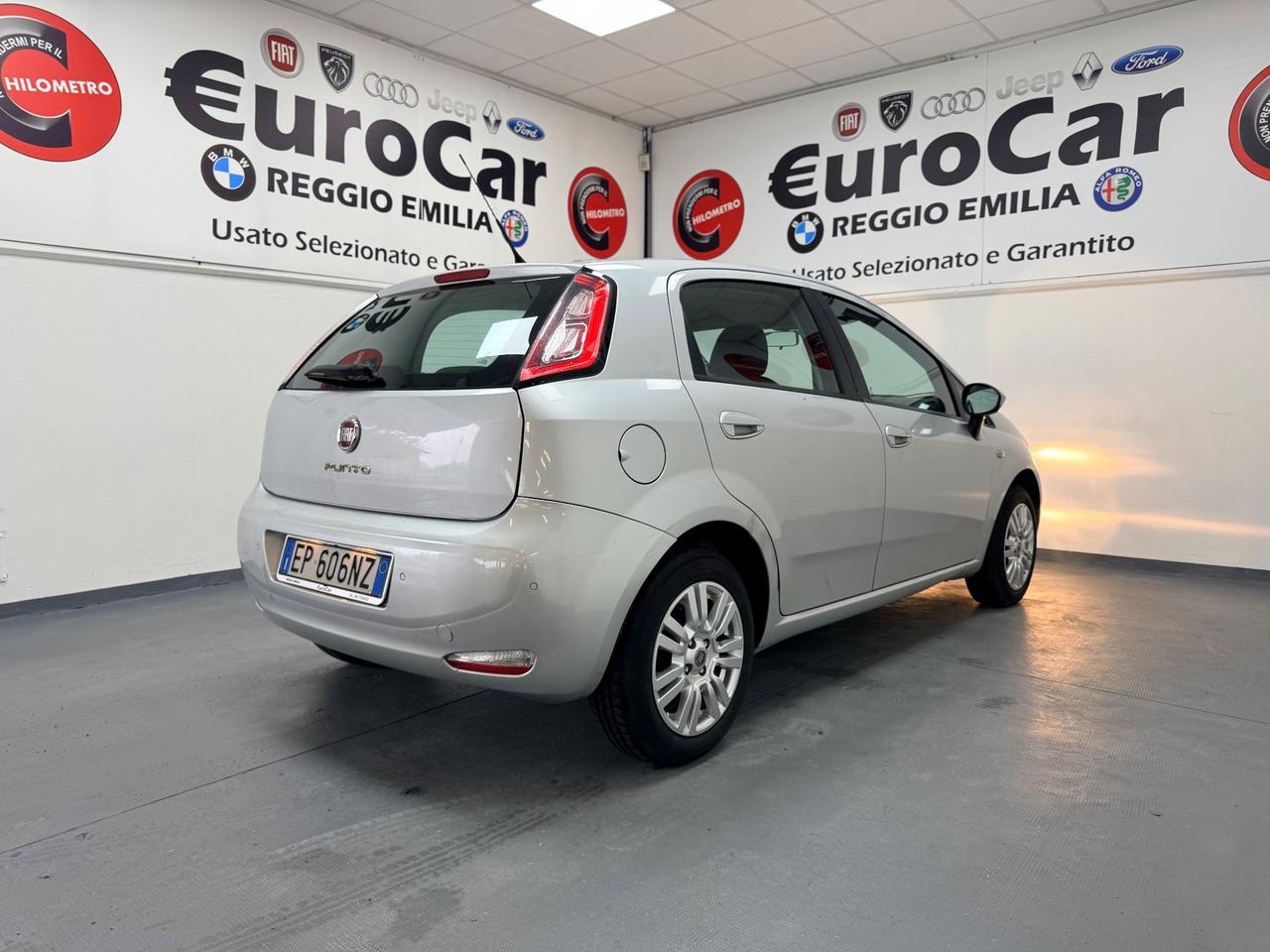 Fiat Punto 1.4 8V 5P GPL Lounge 01/2013 Neopatentati